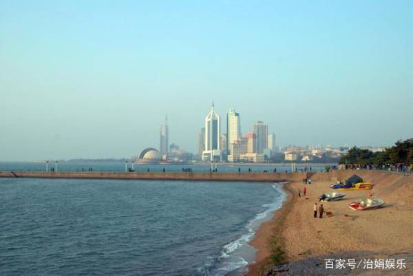 青島有哪些風(fēng)景名勝?。?></a></p>

<p>? 親密接觸式：用時(shí)3天，瀏覽歐陸風(fēng)情，深入了解各個(gè)景點(diǎn)的相關(guān)歷史、典故，趕小海，日光浴，再換上泳裝與大海來(lái)個(gè)親密接觸。</p>
<p><a href=