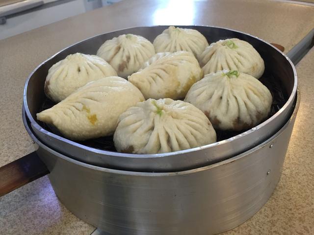 在哈爾濱旅游三天，主要想品嘗美食，有人能推薦一下路線嗎？