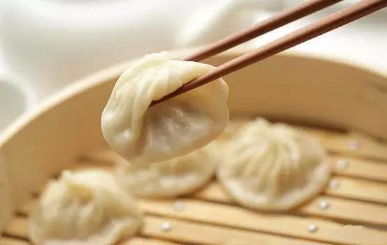 上海有哪些著名的小吃？有什么推薦嗎？